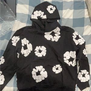 Selling A Black Denim Tears color black size (M)